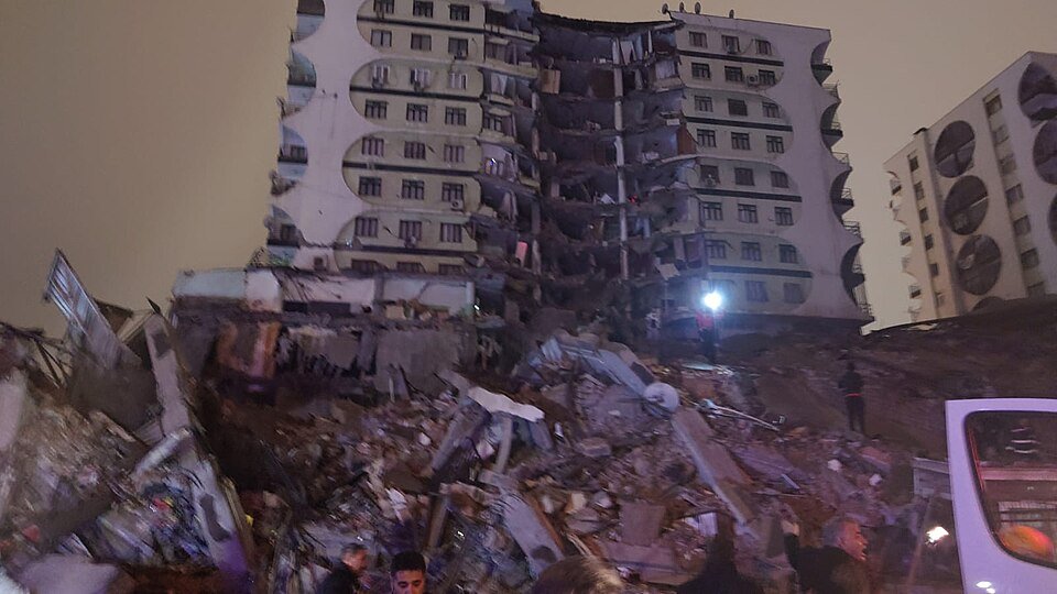 Five dead after 7.7 magnitude earthquake strikes Indonesia