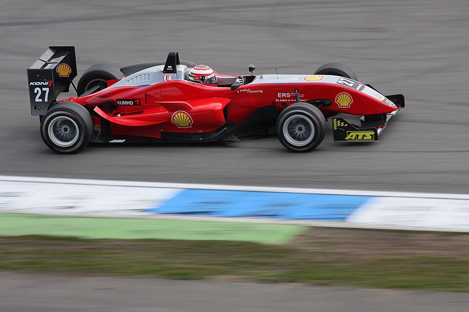 Italian GP: Russell fastest in second practice with Ferrari close behind LIVE!