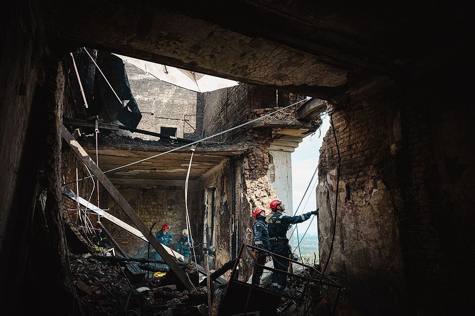 Russia launches largest attack on Ukraine energy infrastructure since spring