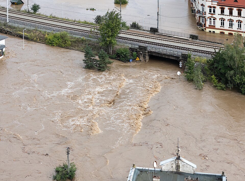 Nearly 1,400 missing, mostly tourists, after Nepal-Tibet flash flood kills at least 356