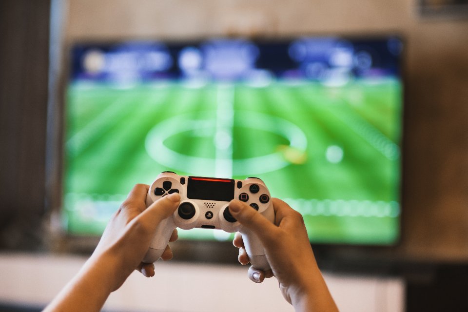 Xbox caps cloud gaming at 15 hours a month for Game Pass subscribers