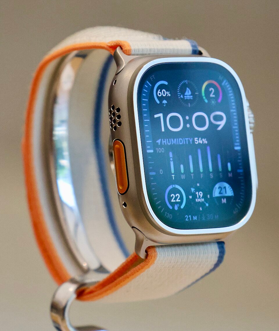 Apple introduces M6 and M5 Ultra