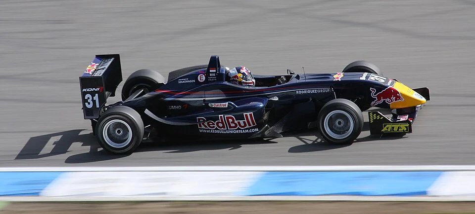 Humphries, Wade progress at World Grand Prix as Rock dumped out